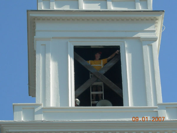 ChurchLouvers009